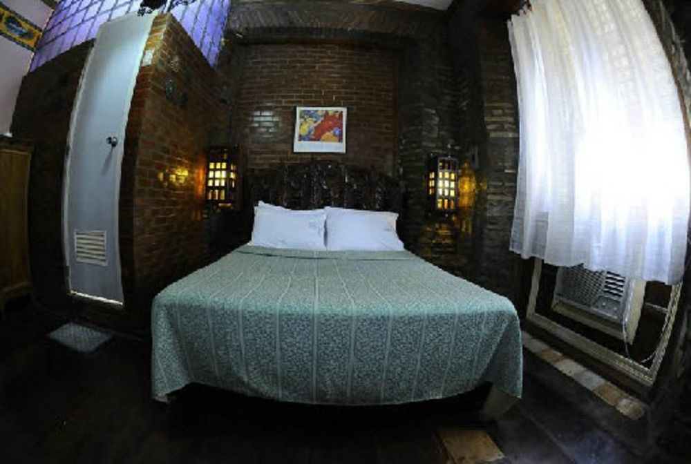 Zen Rooms Grandpa'S Inn Vigan Exterior photo