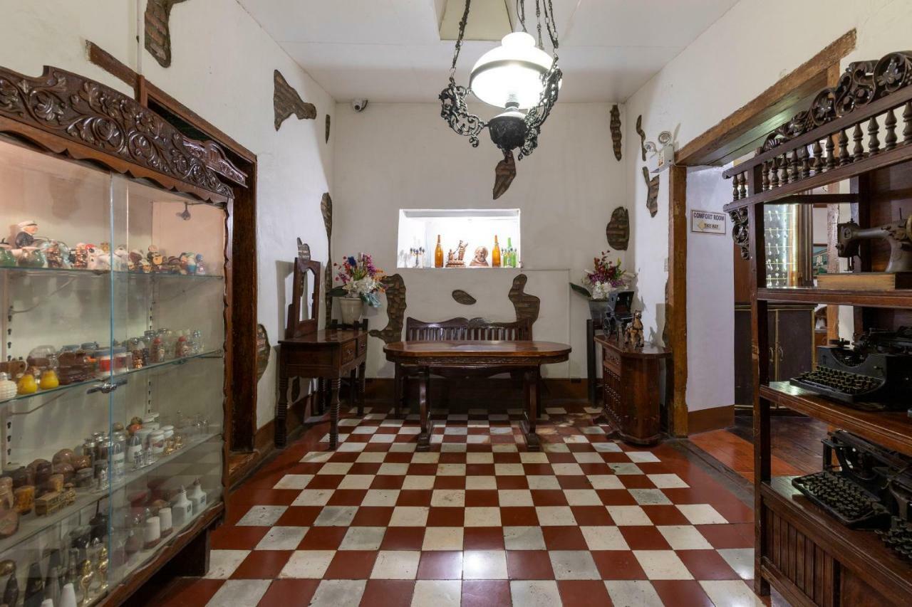 Zen Rooms Grandpa'S Inn Vigan Exterior photo